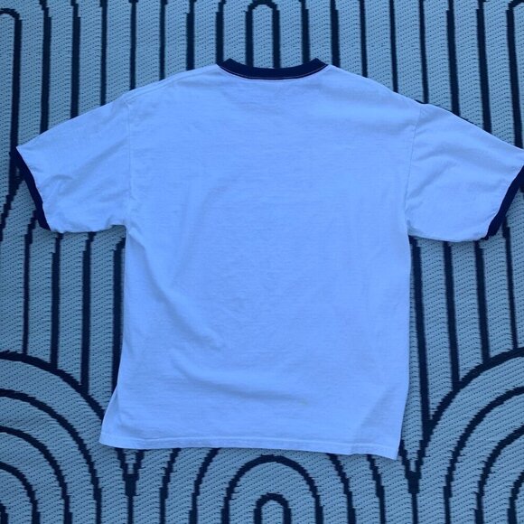 Vintage 2004 Budweiser Light Logo T-Shirt - Picture 4 of 9